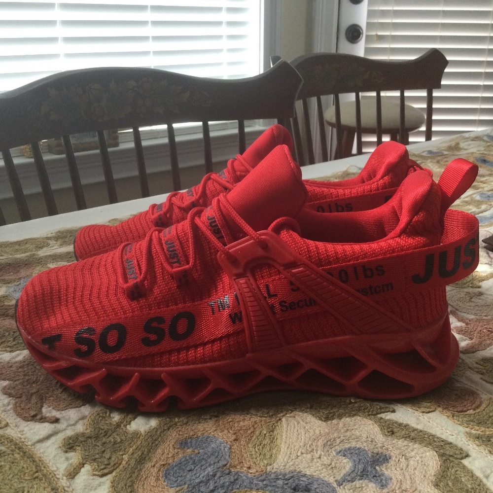Just So So Sneakers size 38 New without Box